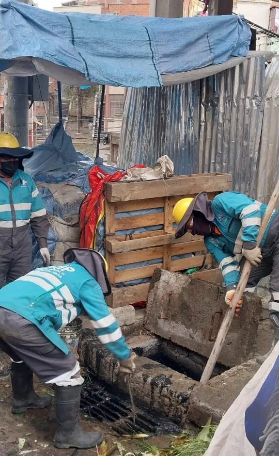 Bocas de tormentas son intervenidas