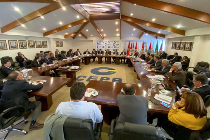 CEPB rechaza control de divisas y pide seriedad