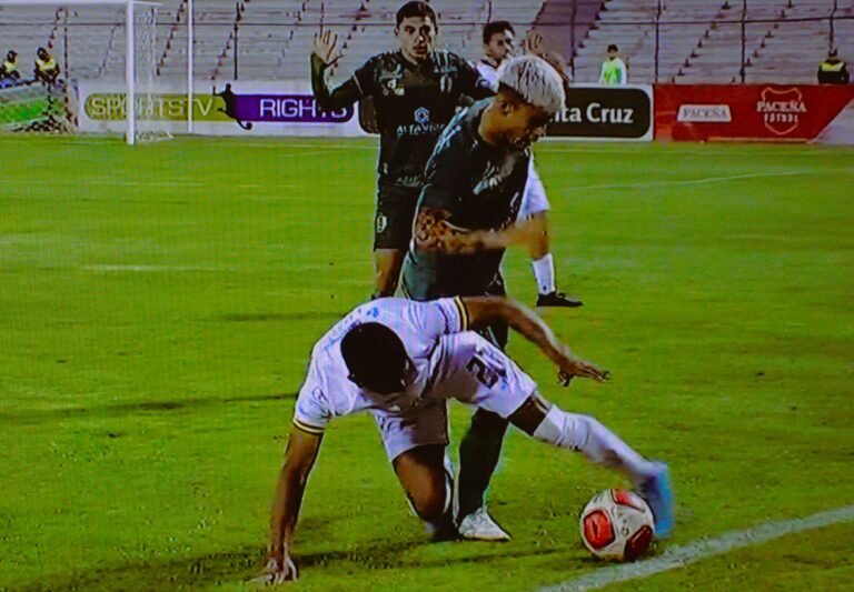 TNF: 61 de 90´: GV San José hizo “Tabla Rasa” de Real Tomayapo y Royal empata