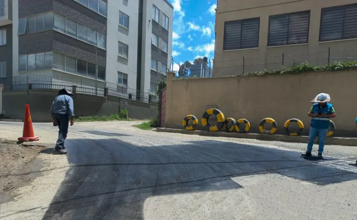 Lluvias que afectan al asfalto y los bacheos no paran