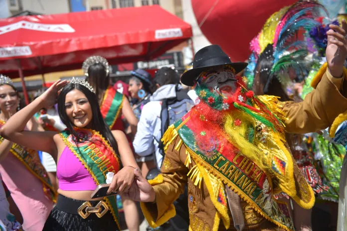 Programan 25 actividades del Carnaval Paceño del Bicentenario