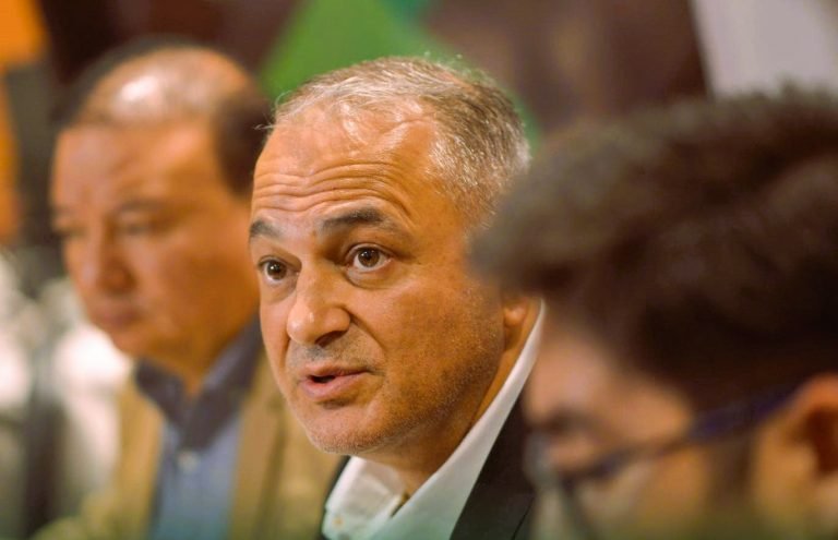 Costa anuncia demandas a “personas y dirigentes” que desprestigian a la FBF