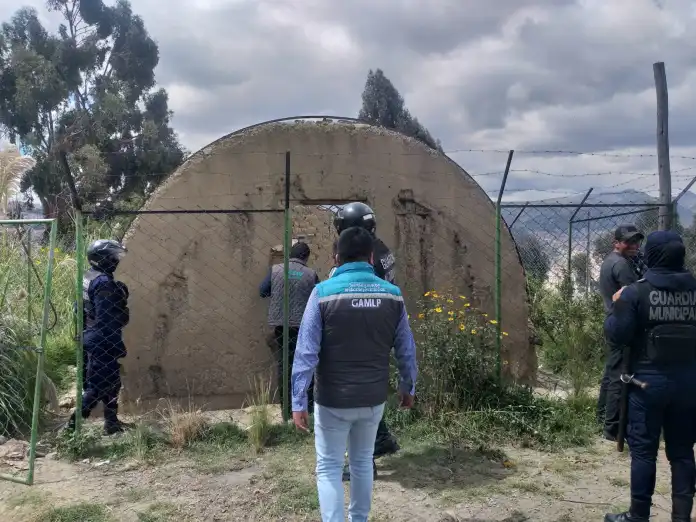 Demoleran vivero utilizado por bebedores consuetudinarios