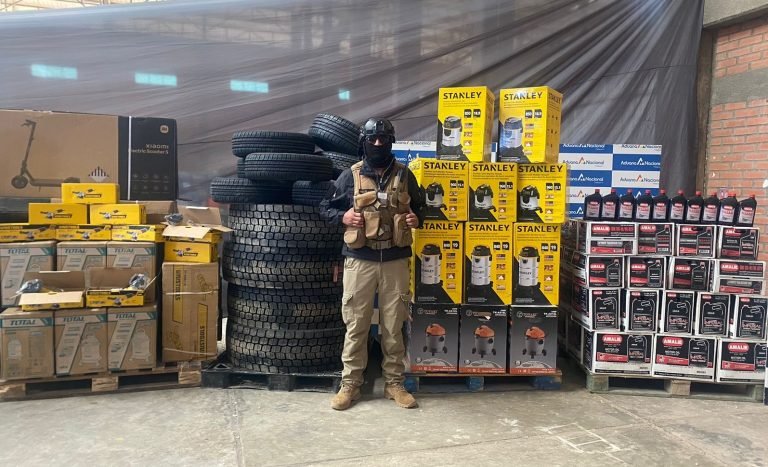 Anuncian transformación total de la Aduana Nacional