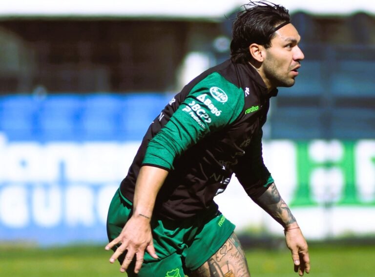 Selección a puertas cerradas en el “Siles” y faltan cuatro del exterior