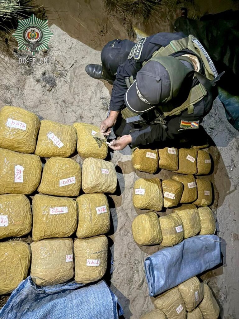 Incautan 458 kilos de droga tras benfrentamientos