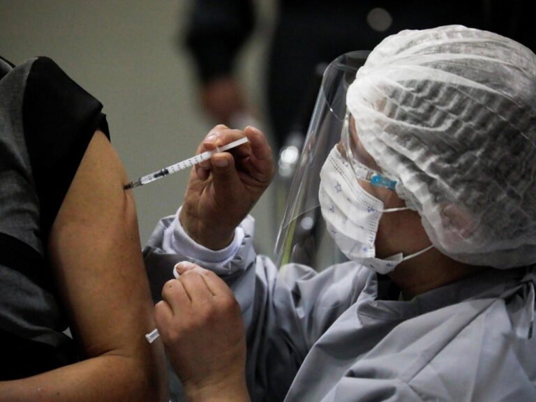 Colegio Médico amenaza al gobierno