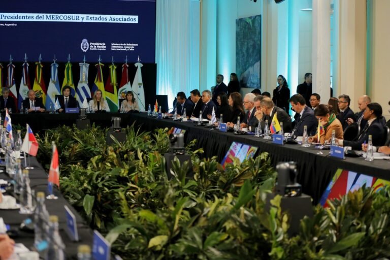 MERCOSUR: Arce denunció de manera ambigua conflictos en Bolivia