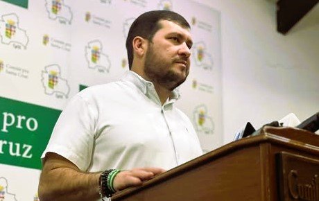 Cívico cruceño apunta a Arce y policías por el “secuestro de Camacho”