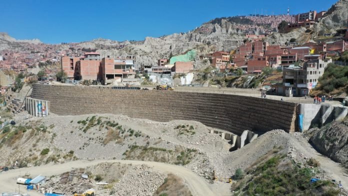Av. Libertad pronto será rehabilitada con muros de 118 metros