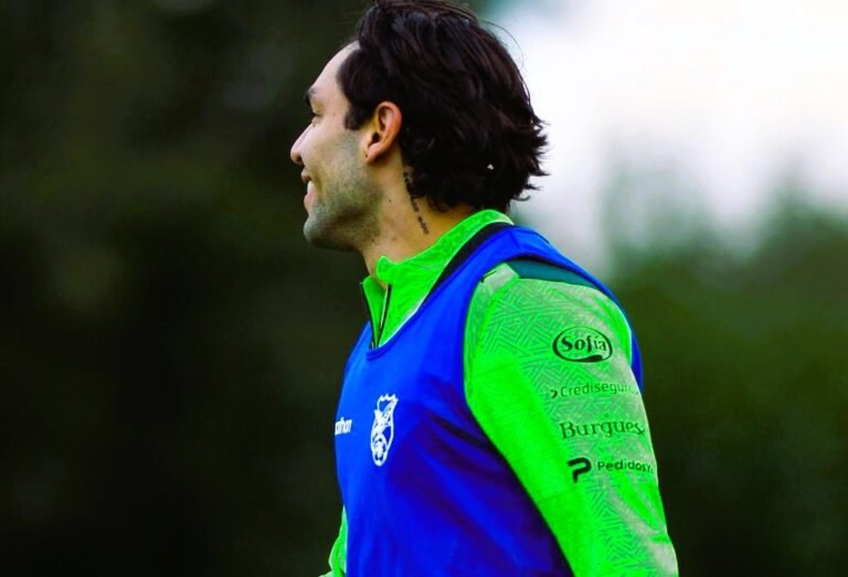 El DT de Rusia elogia la ´altura´ boliviana y no a jugadores