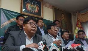 Transporte sindicalizado y libres intentan aprovecharse del gobierno