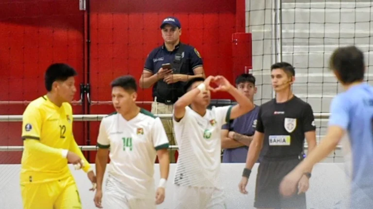Bolivia venció a Uruguay 3-1 en partido complicado de futsal Sub-20