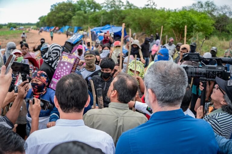 500 uniformados y retomaron predio ocupado por avasalladores evistas en Montero