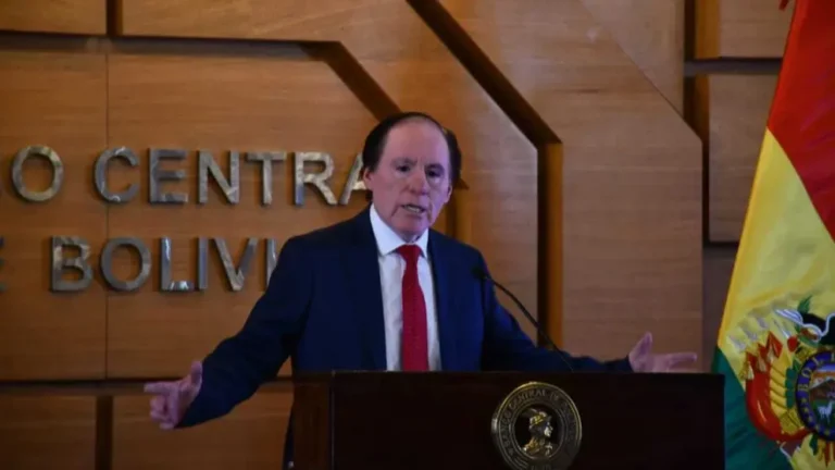 BCB: Bolivia tuvo 11 años de déficit fiscal y estuvo a poco de una hiperinflación