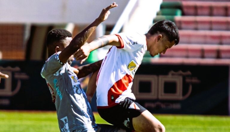 También que iba y es goleado el CAR por el Inde que clasifica a Copa Sudamericana