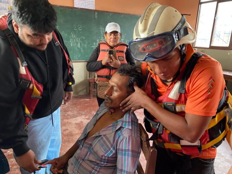 DESBORDES DE RIOS: Gobierno instala Sala de Crisis para atender emergencias