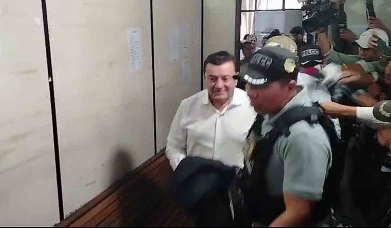 Alcalde Jhonny Fernández va a la cárcel por 100 días de detención preventiva