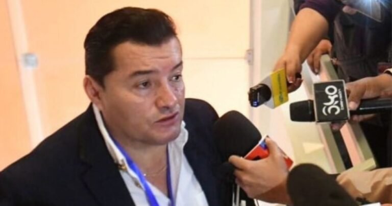 Aprehenden a alcalde cruceño Jhonny Fernández