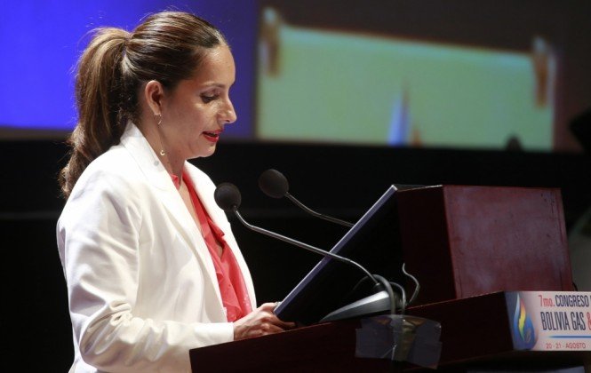 Cambian de autoridad en YPFB