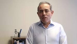 Cesar Dockweiler alcalde de la minoría actúa con amenazas