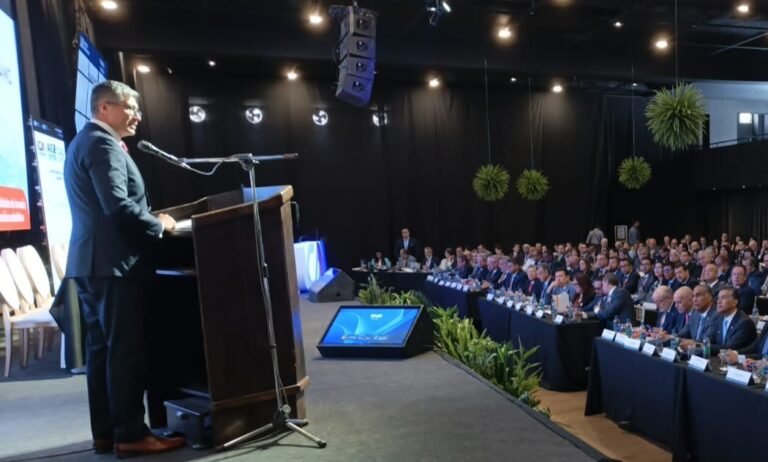 FORO IBEROAMERICANO: “El capitalismo para todos, genera riqueza