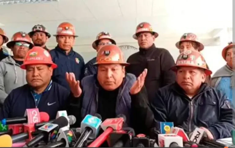 Dirigente de la COB y Campesinos se hacen la burla del gobierno y de los bolivianos