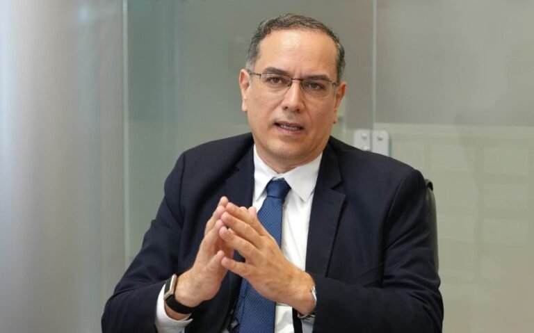 Yussef Akly reaparece y declara por dos casos relacionados a YPFB