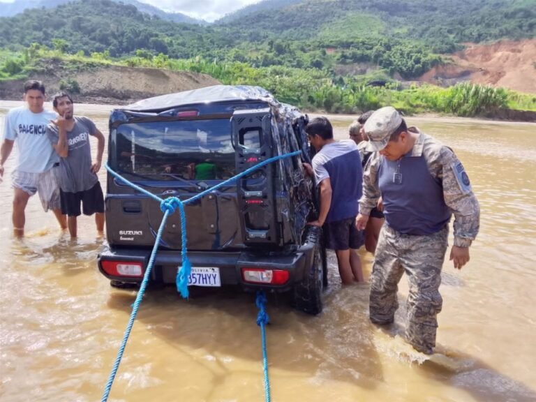Cinco personas mueren ahogadas en río en Guanay