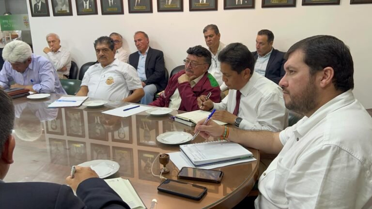 Cívicos piden ley antibloqueos y que movilizados paguen resarcimiento por daño económico