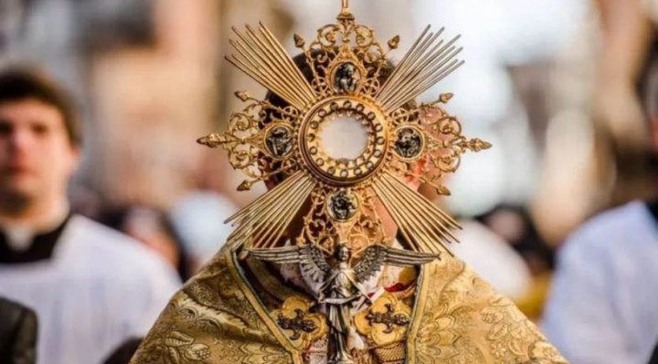 Bolivianos pasan Corpus Christi en medio del hambre que provocan la COB y Campesinos