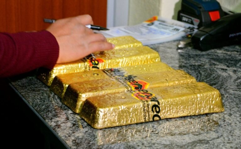 Envían a la cárcel por 150 días a contrabandista de oro