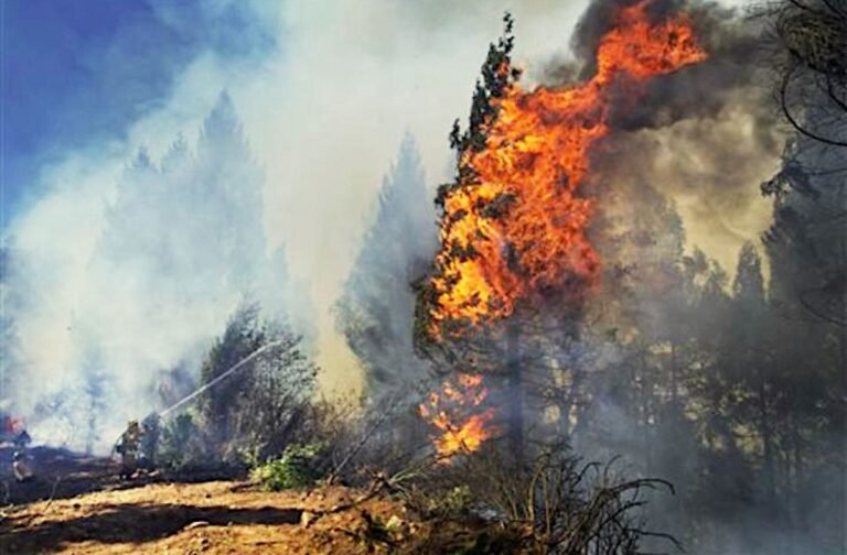 Tarija vive en medio del humo e incendios
