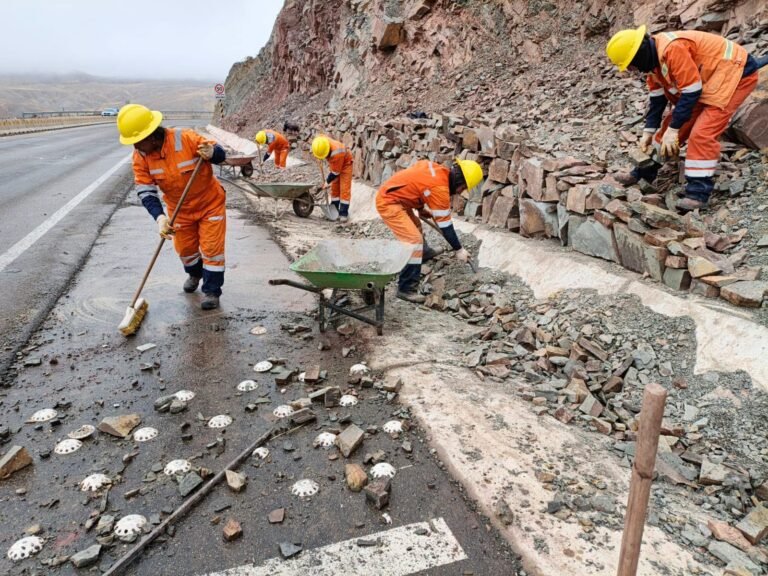 ABC refuerza mantenimiento en tramo Caracollo – Confital