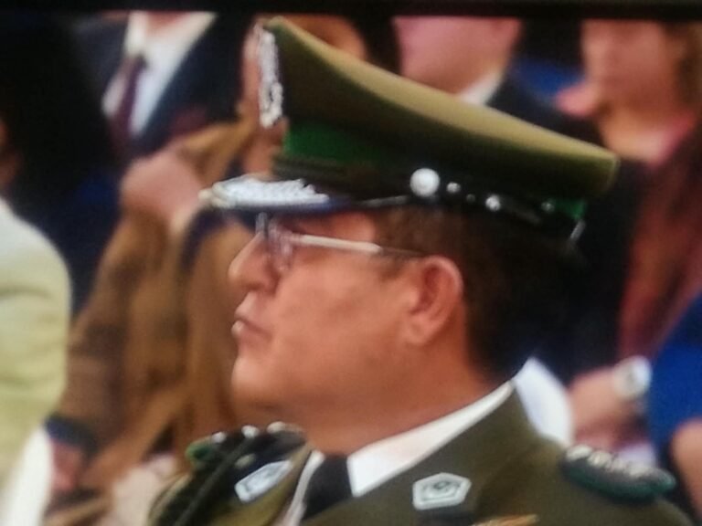 Javier Álvarez nuevo comandante general de la Policía Boliviana