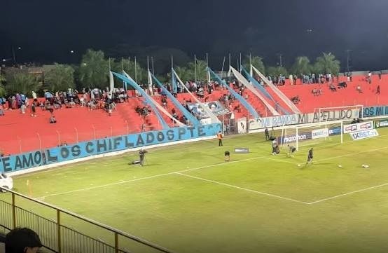 Hinchas se alejan de estadios y programan fecha 15 del fútbol doméstico