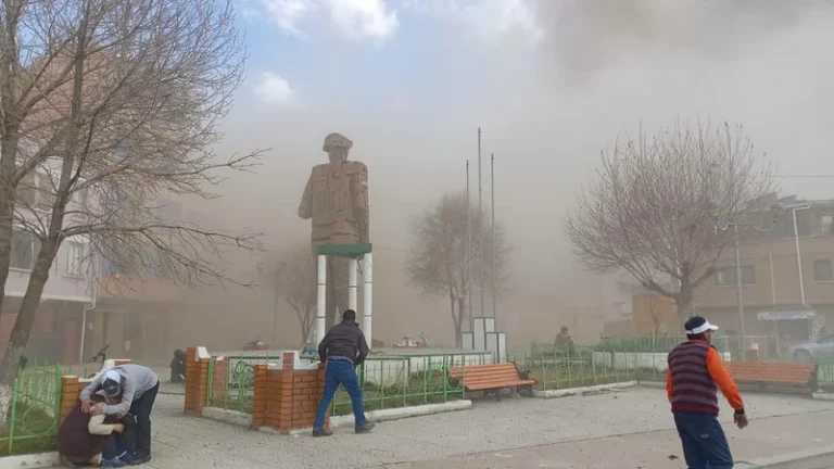 Siete menores afectados por explosión en Regimiento de Viacha