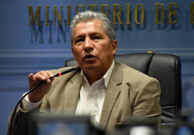 RADARES: Exministros del MAS y uno de Añez son denunciados por daño económico de Bs 1.478 millones