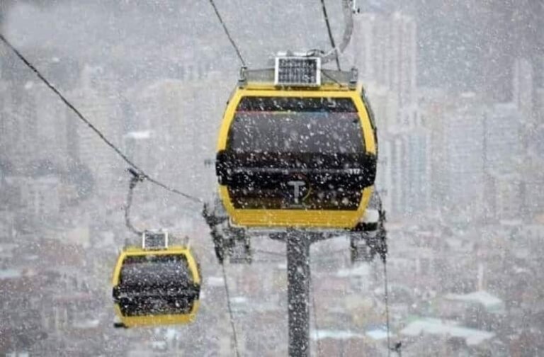 Prevén nevadas en cordillera y en algunos barrios de La Paz y El Alto